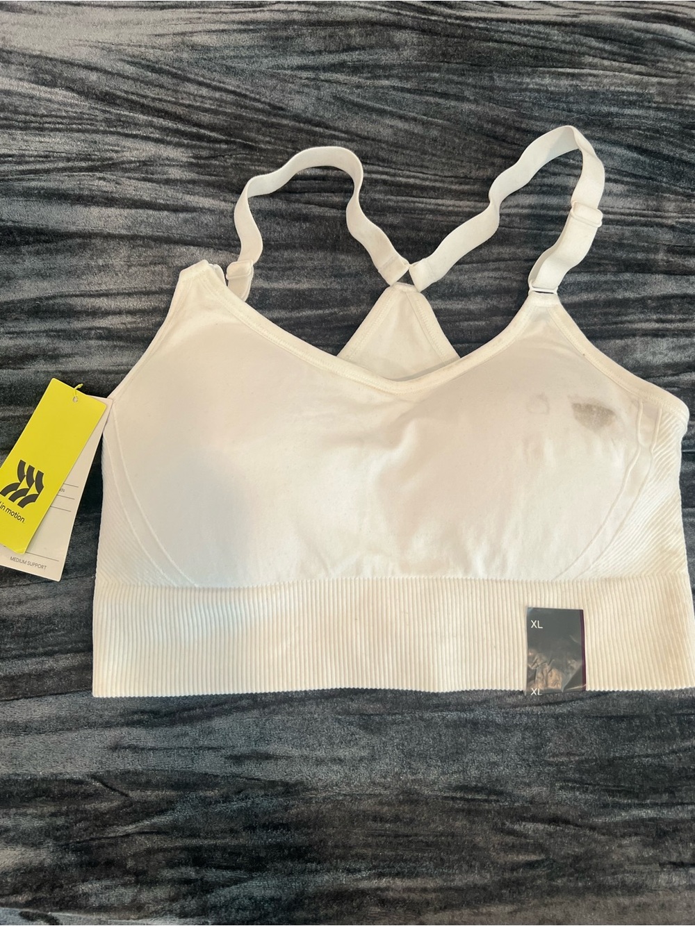 Seamless White Sports Bra with Adjustable Straps Size XL